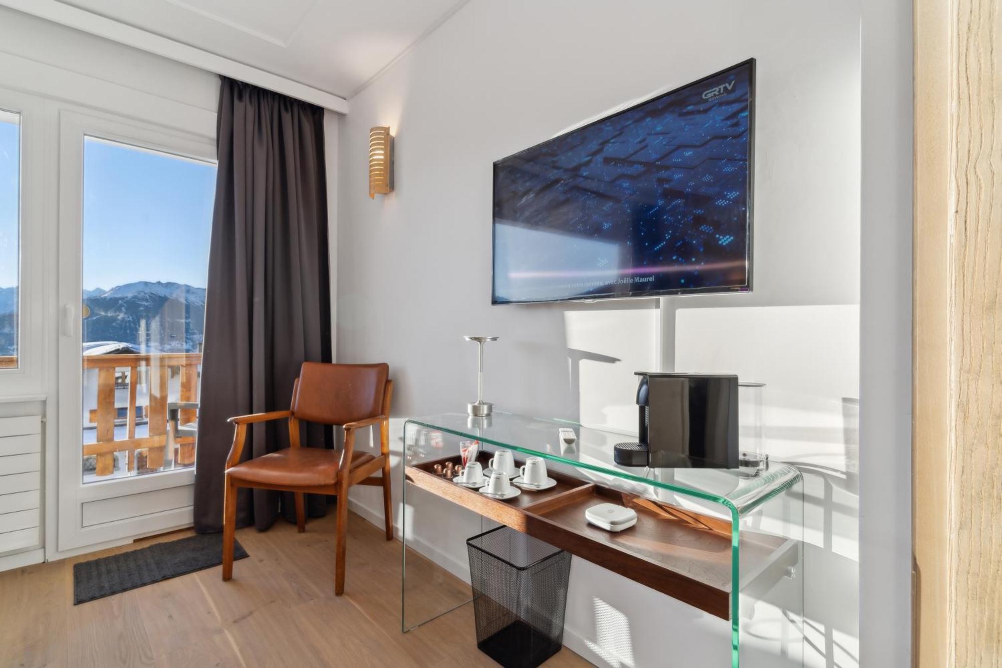 Crans Montana Suites ภายนอก รูปภาพ