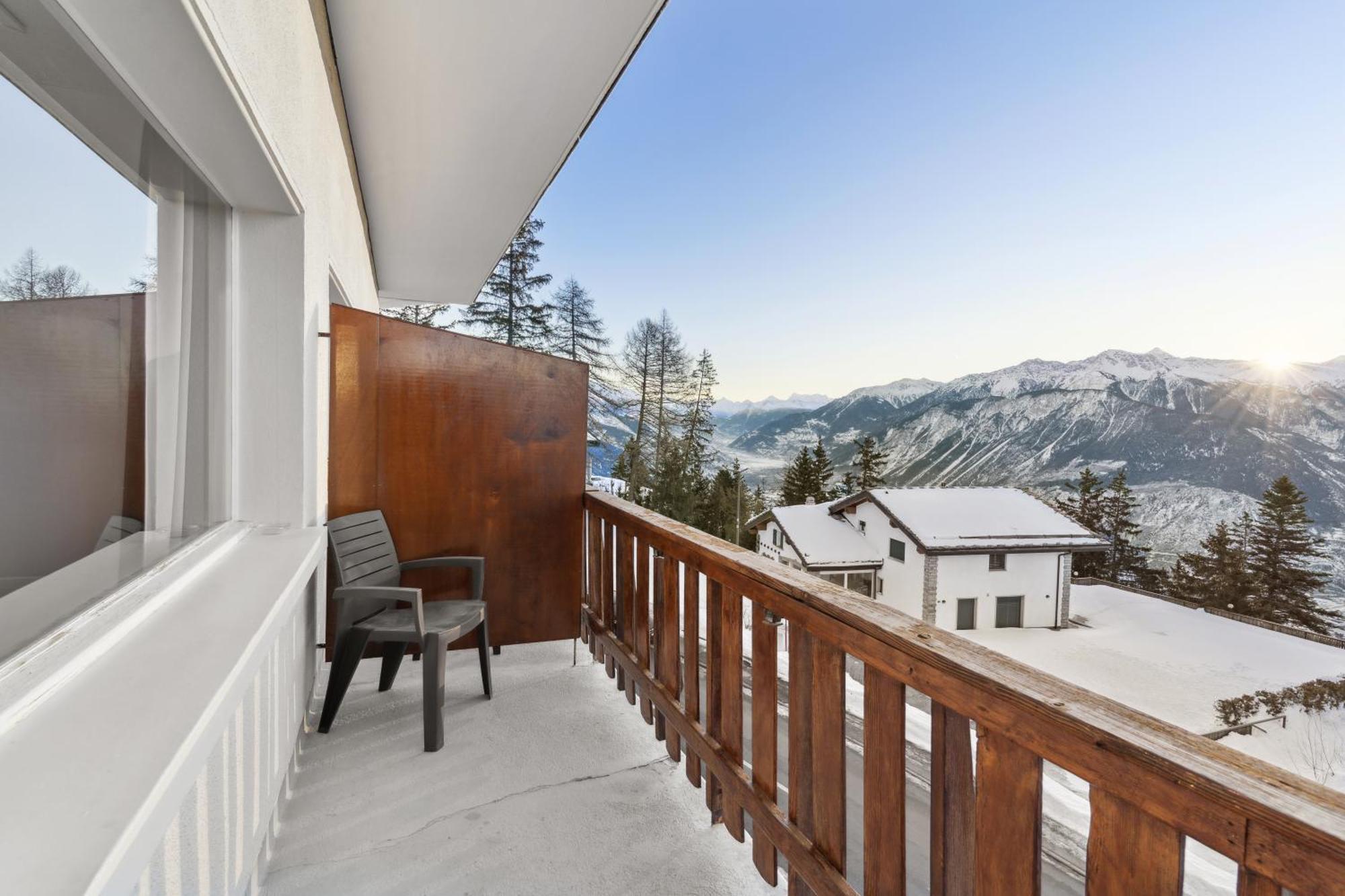 Crans Montana Suites ภายนอก รูปภาพ