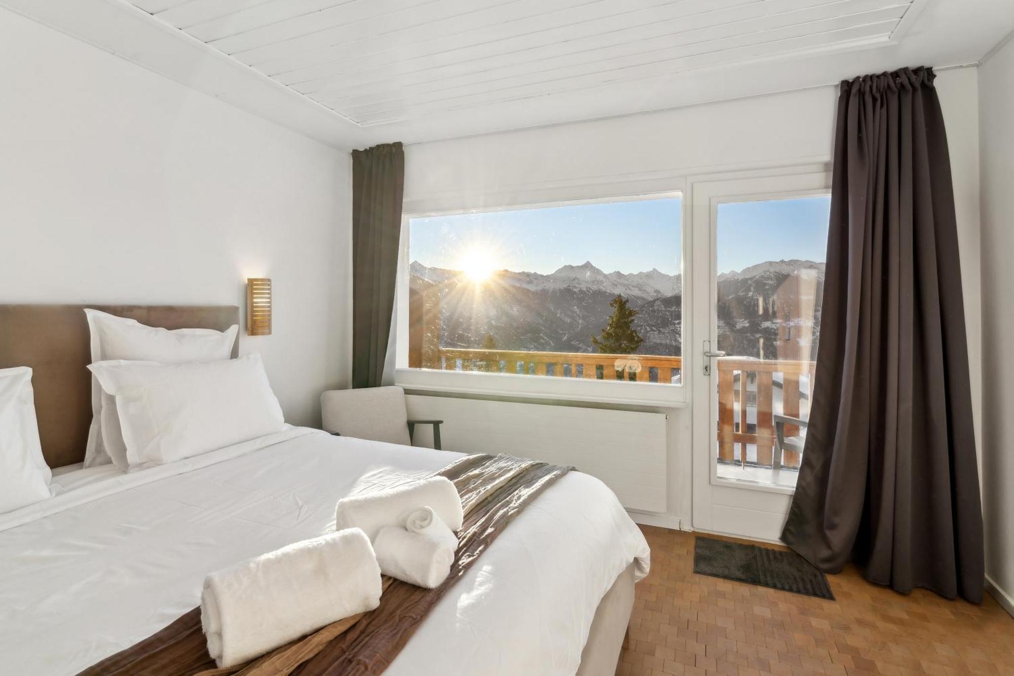 Crans Montana Suites ภายนอก รูปภาพ